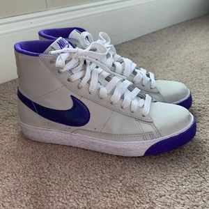 Nike blazer mid. Iridescent purple. Size 4.5/6